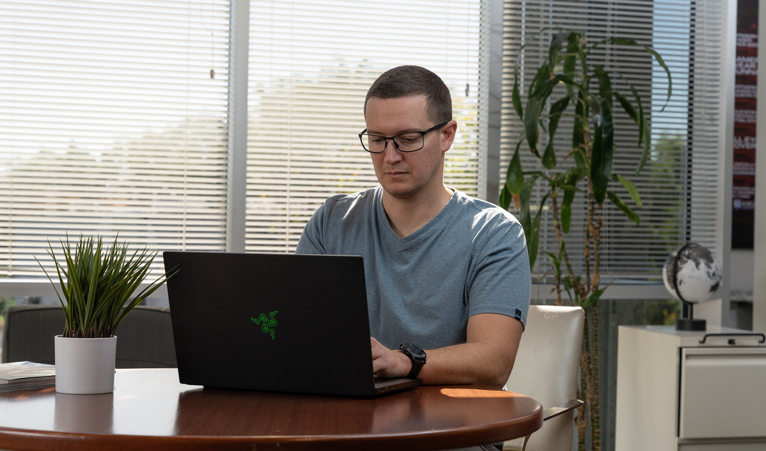Computer Glasses for Men in the Digital Age