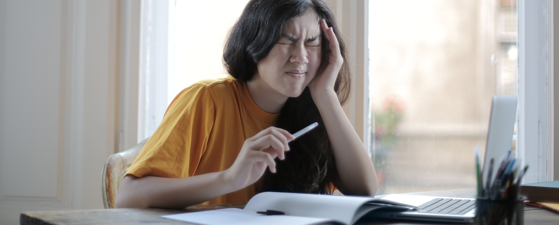 A Guide to Digital Eye Strain (AKA Computer Vision Syndrome)