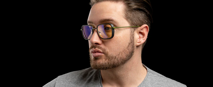 Why Amber Glasses Are a Must-Have for Digital Natives