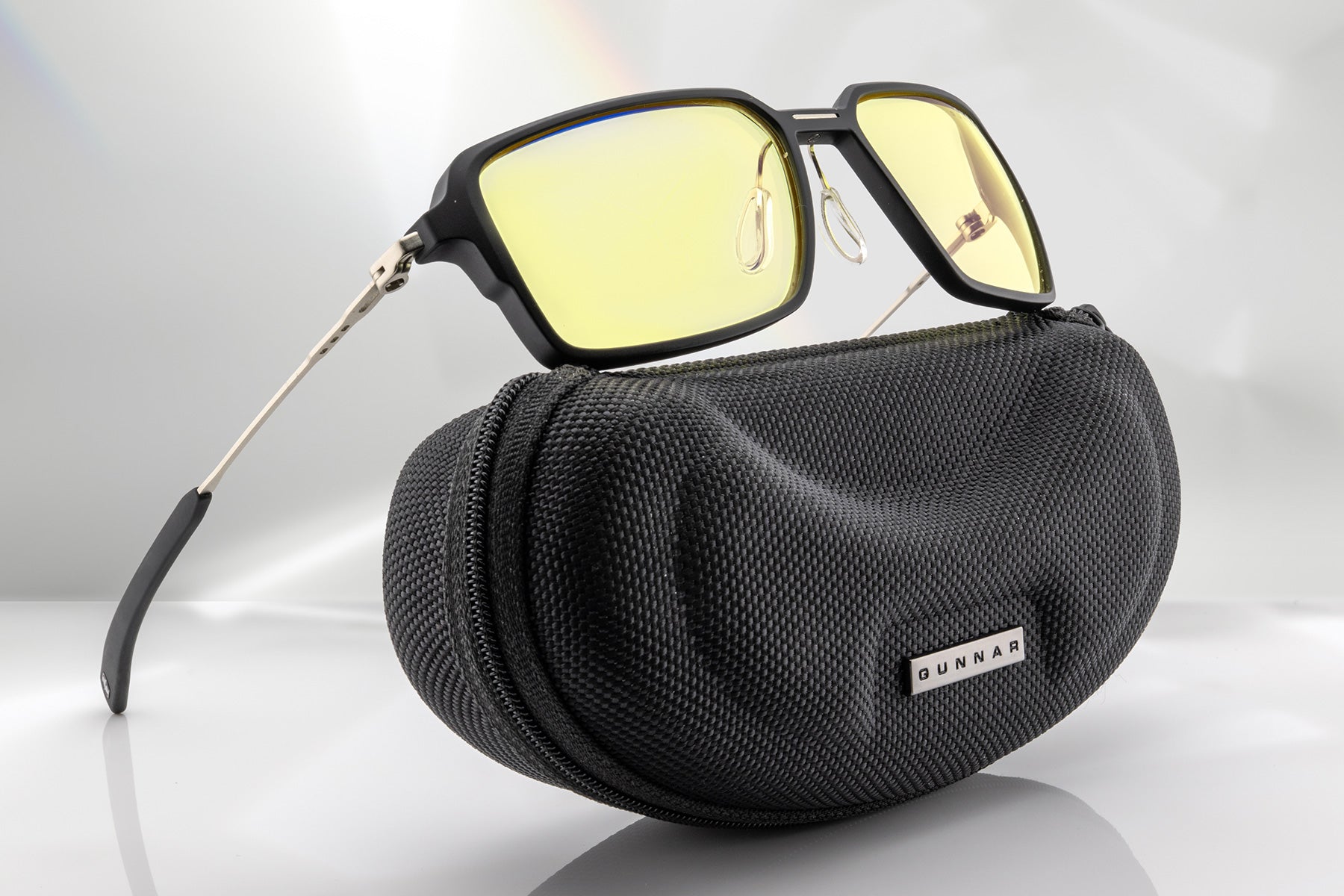 onyx-silver-amber-max